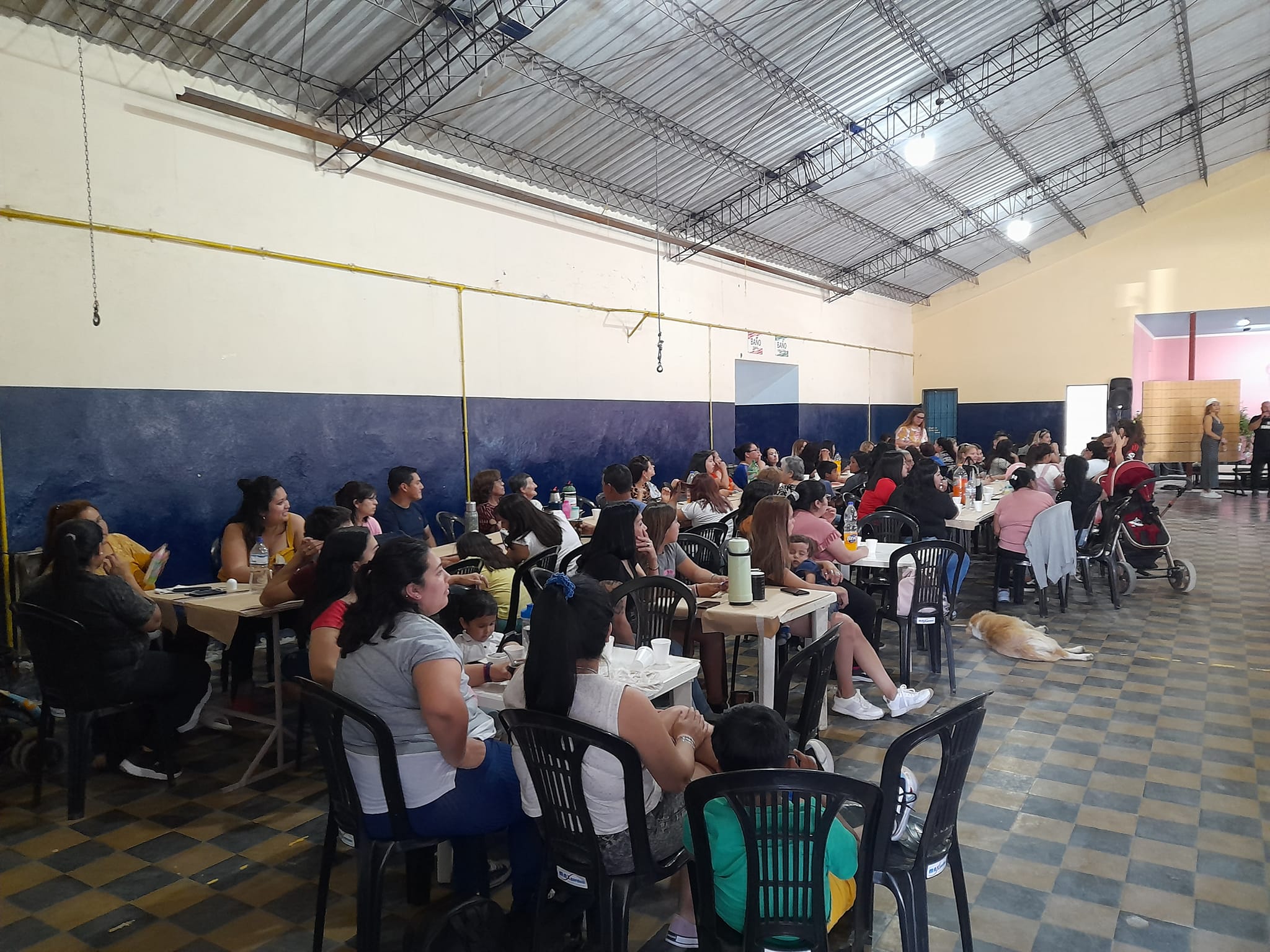 Madres de Santa Isabel Disfrutan de su Dia en una Tarde Especial en Club Juventud Unida Madres de Santa Isabel Disfrutan de su Dia en una Tarde Especial en Club Juventud Unida